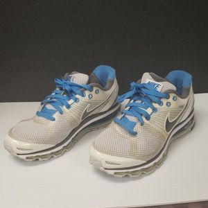 Nike Air Max Flywire Ladies size 9 shoes